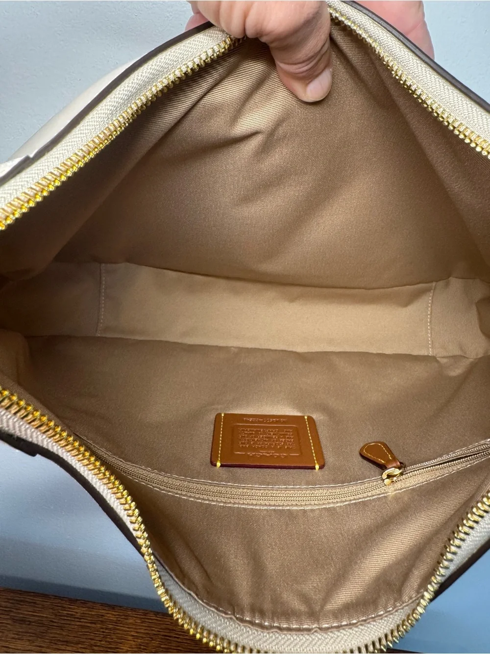 Coach Ella Shoulder Bag Hobo in Oat Smooth Leather EUC